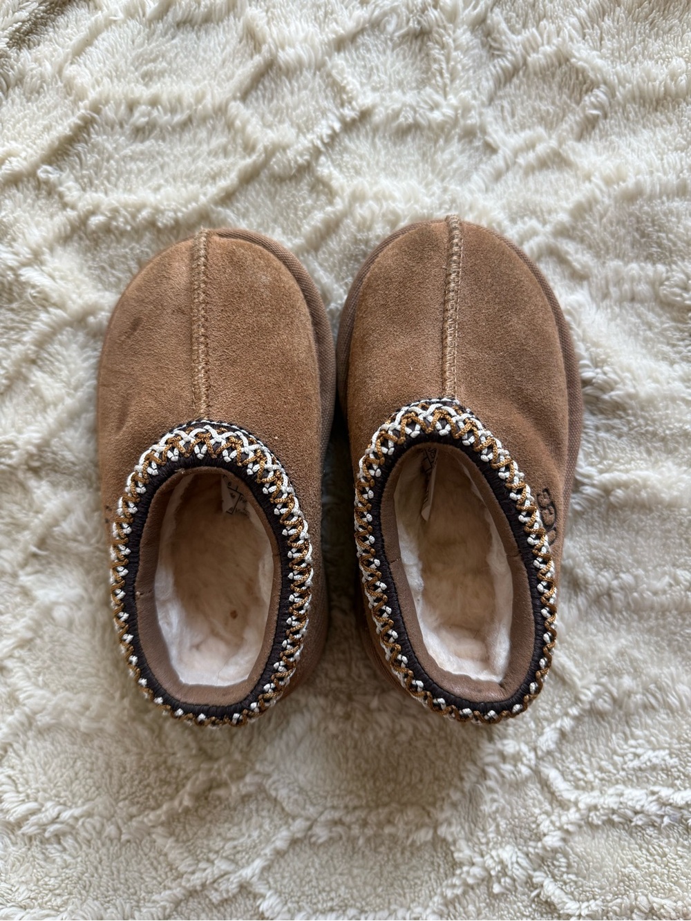 UGG Kids Chestnut Suede Slip-On Slippers with Braided Trim